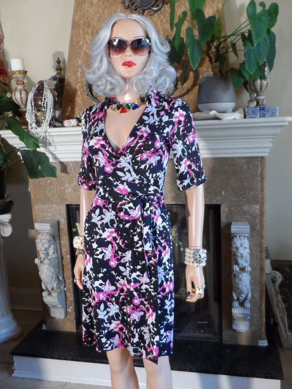 Diane von Furstenberg Black Multi Floral Silk Wrap Dress Size 4